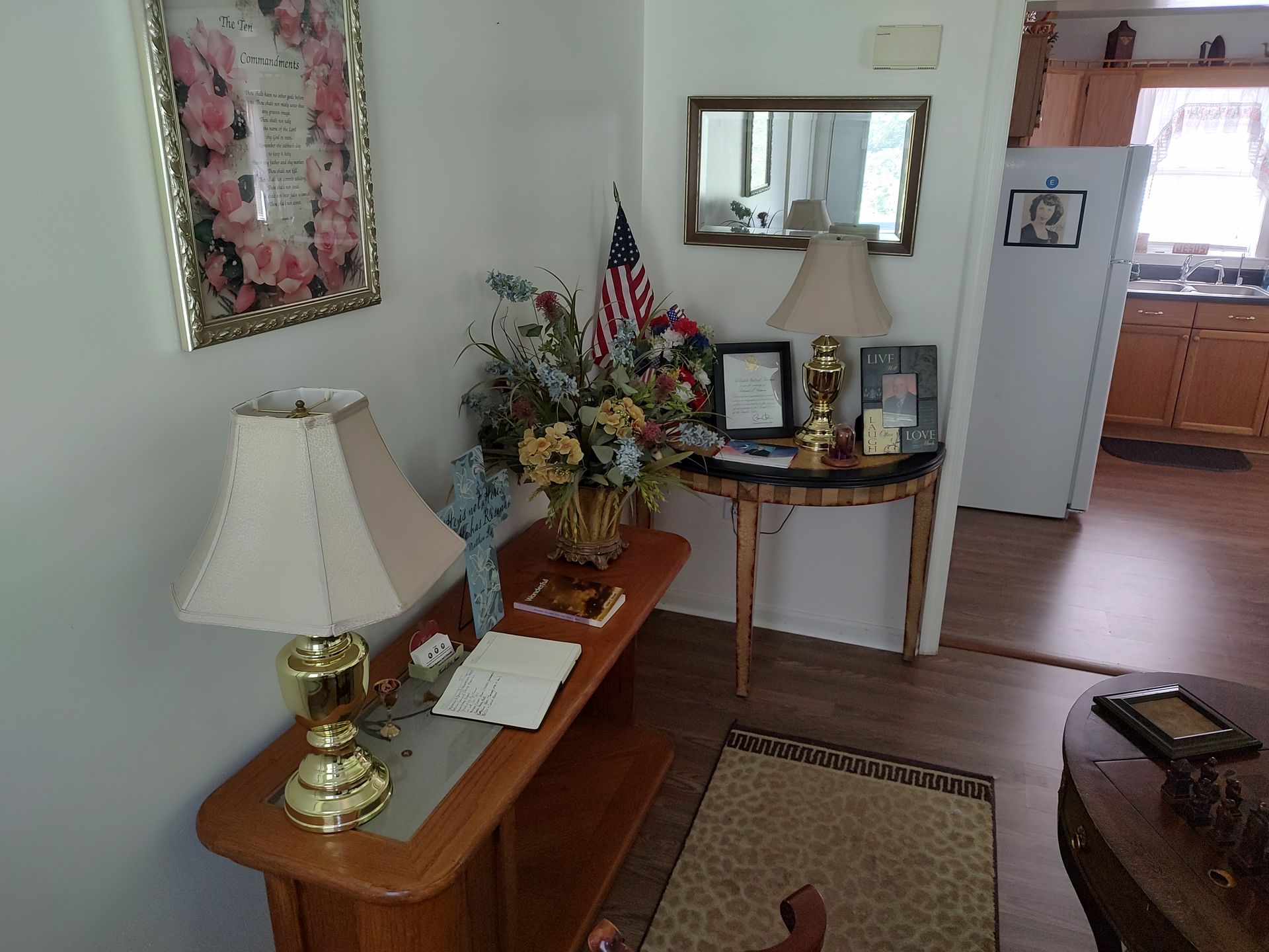 Eddies' honor table