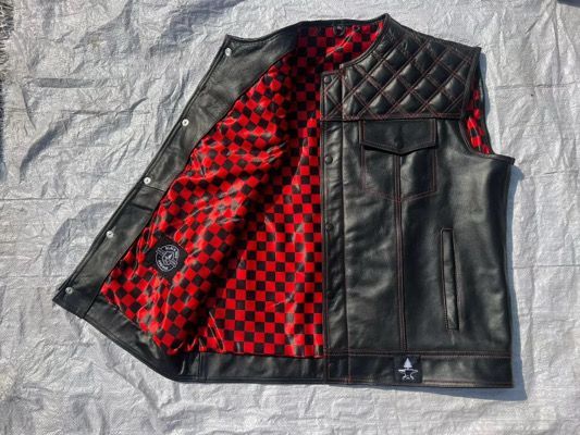 Black Iron and Pine Riding Vest Black/Red