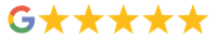 Het Google-logo naast vijf gouden sterren, die een vijfsterrenbeoordeling symboliseren.