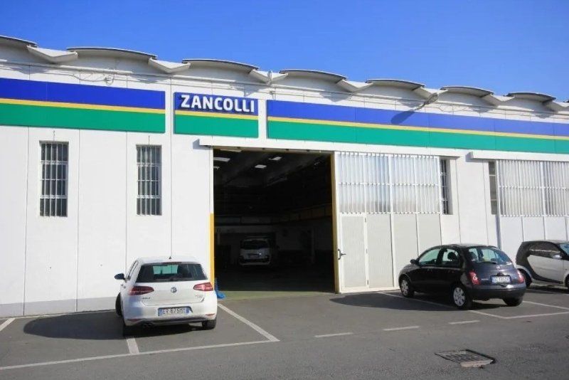 Esterno autofficina
