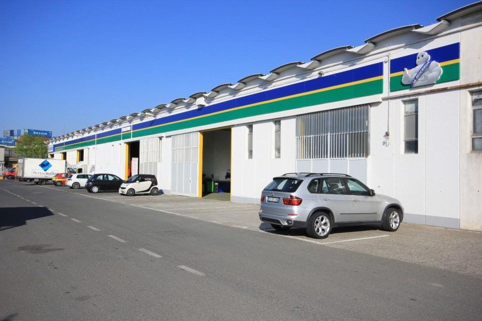 Esterno officina