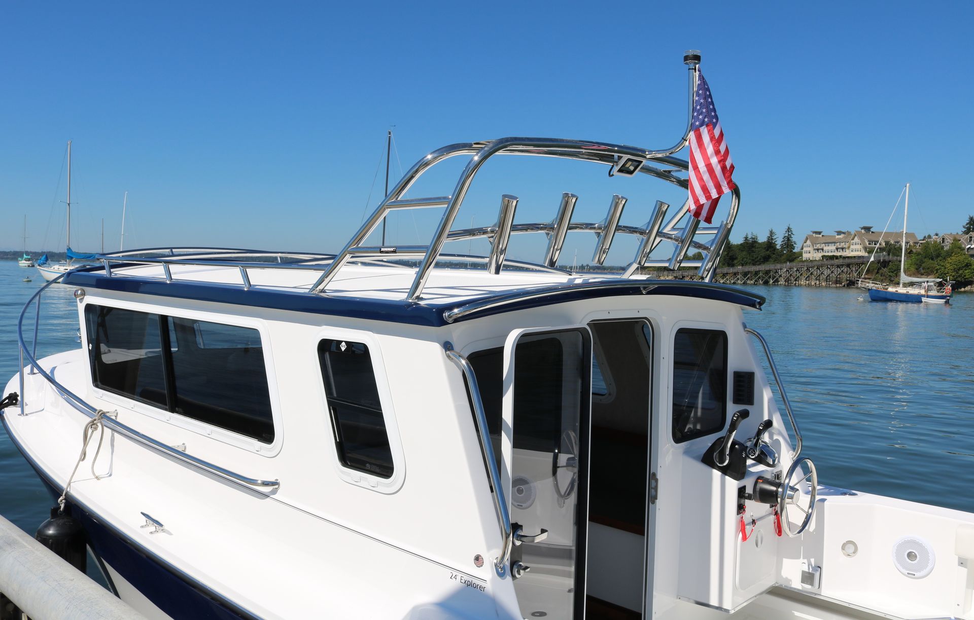 Roof Top Radar Arch by Tanner Manufacturing on a Sea Sport boat