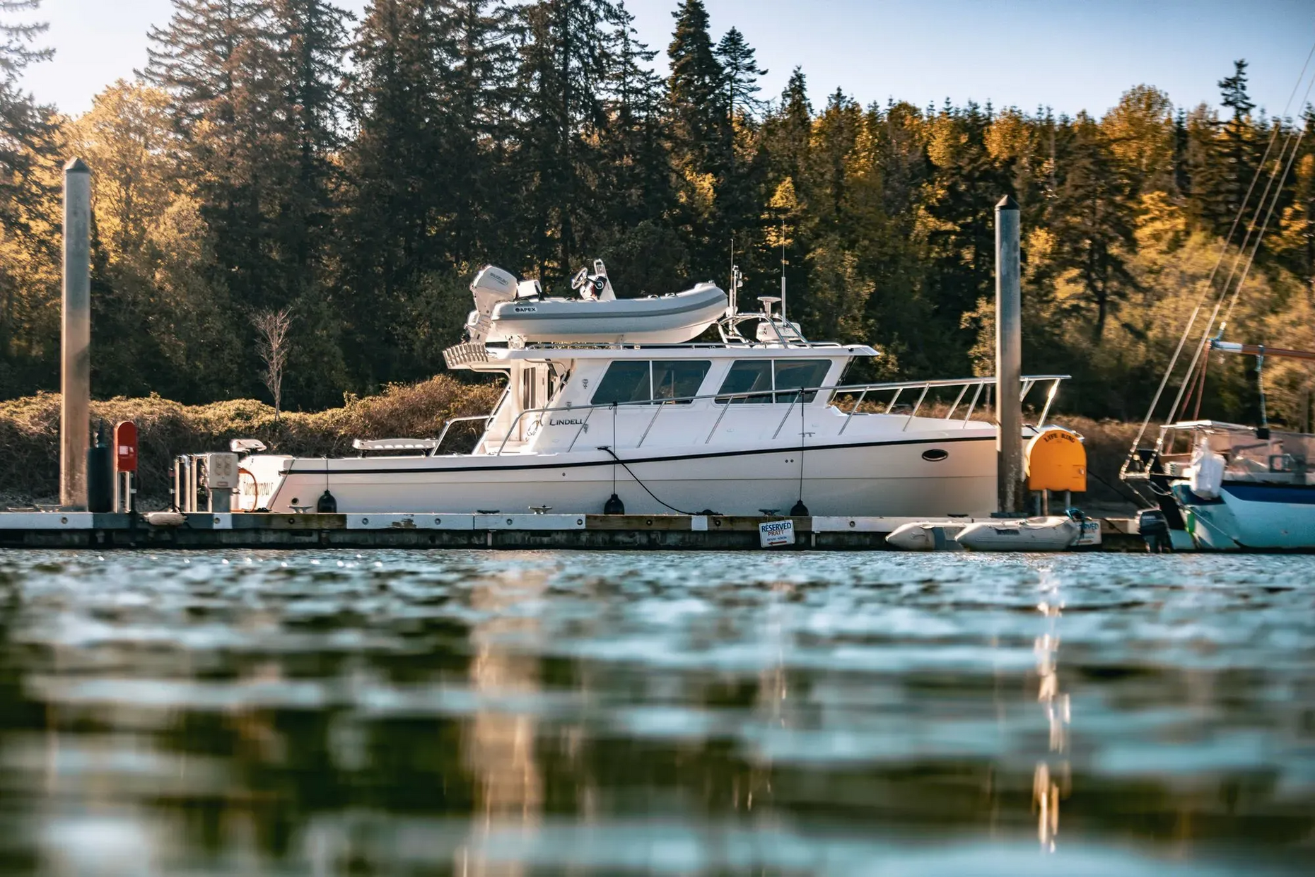 Lindell Yacht with Stainless Rails by Tanner Manufacturing
