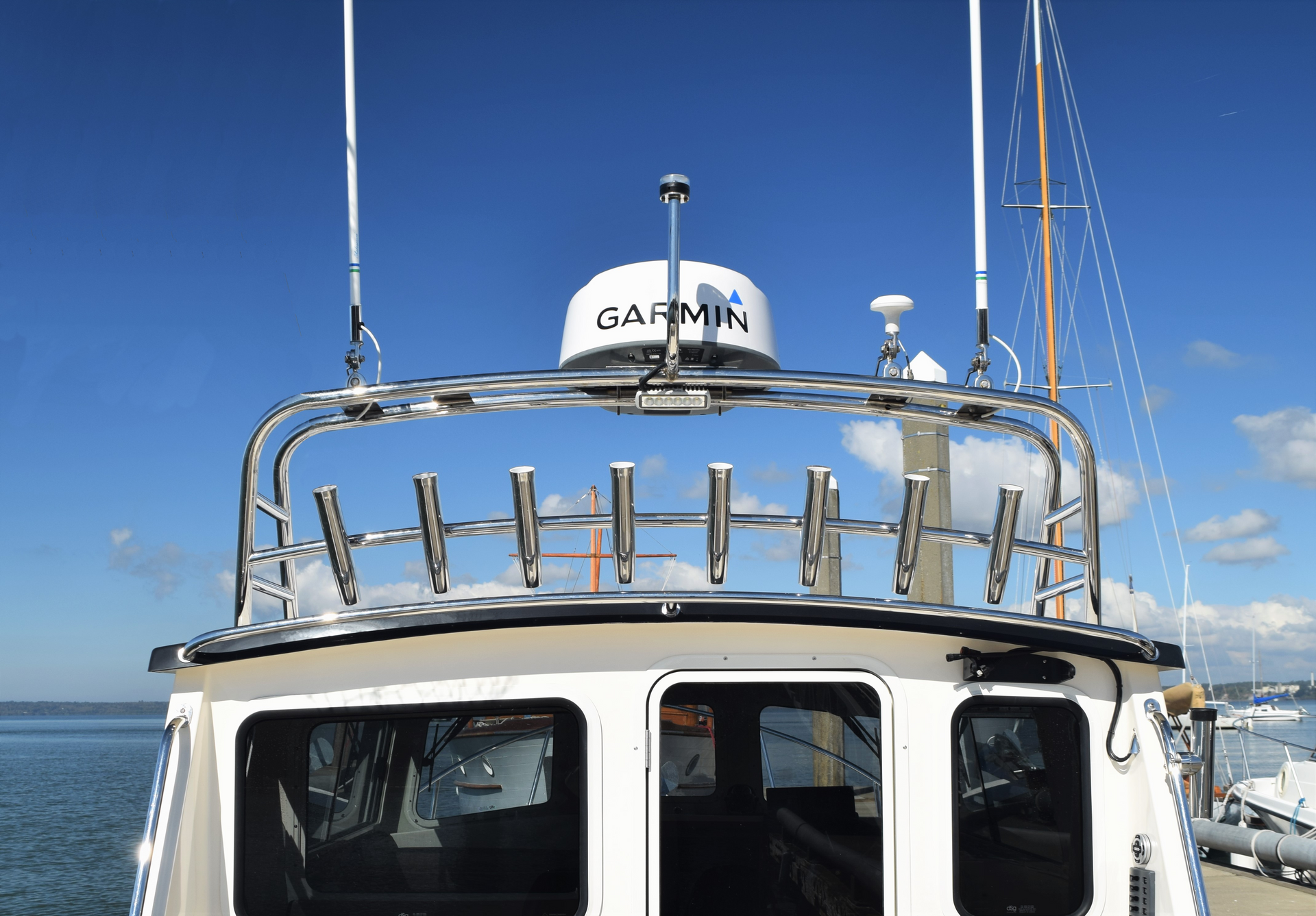 Roof Top Radar Arch by Tanner Manufacturing on an American Tug boat