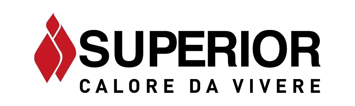 Logo “SUPERIOR” in nero con icona di fiamma rossa e slogan “CALORE DA VIVERE” sotto.