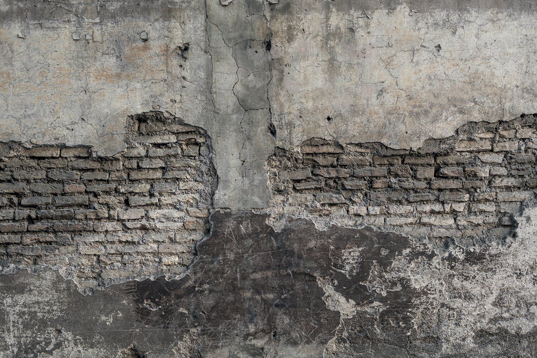 crack reinforced concrete foundation