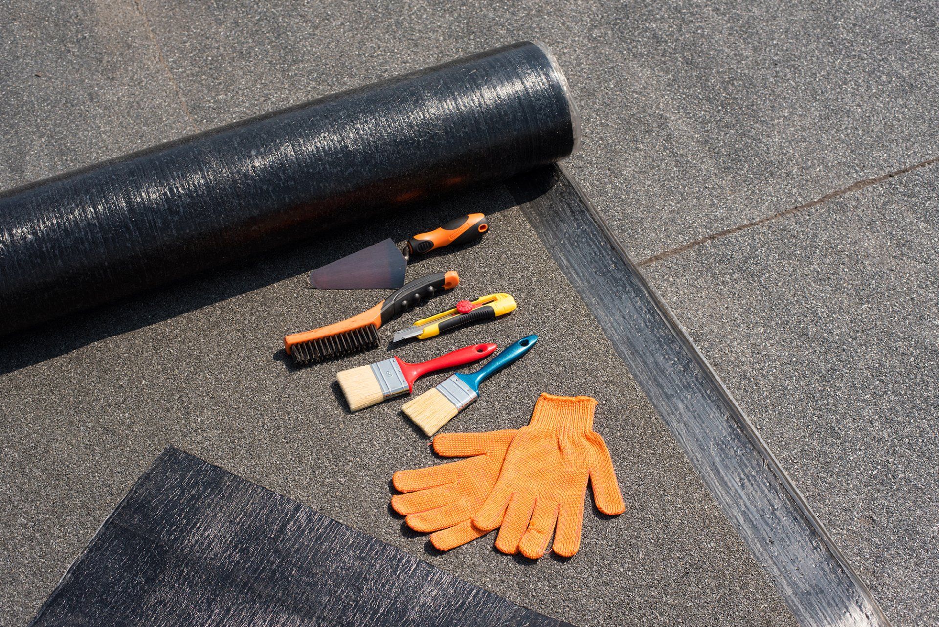 roll waterproofing brush wire trowel knife