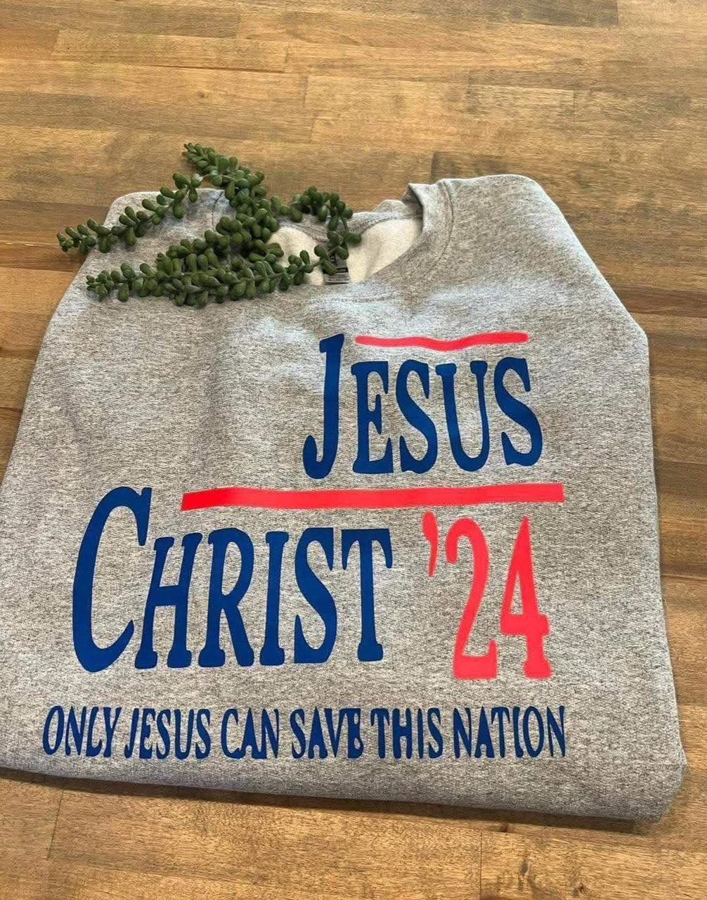 A printed gray tshirt