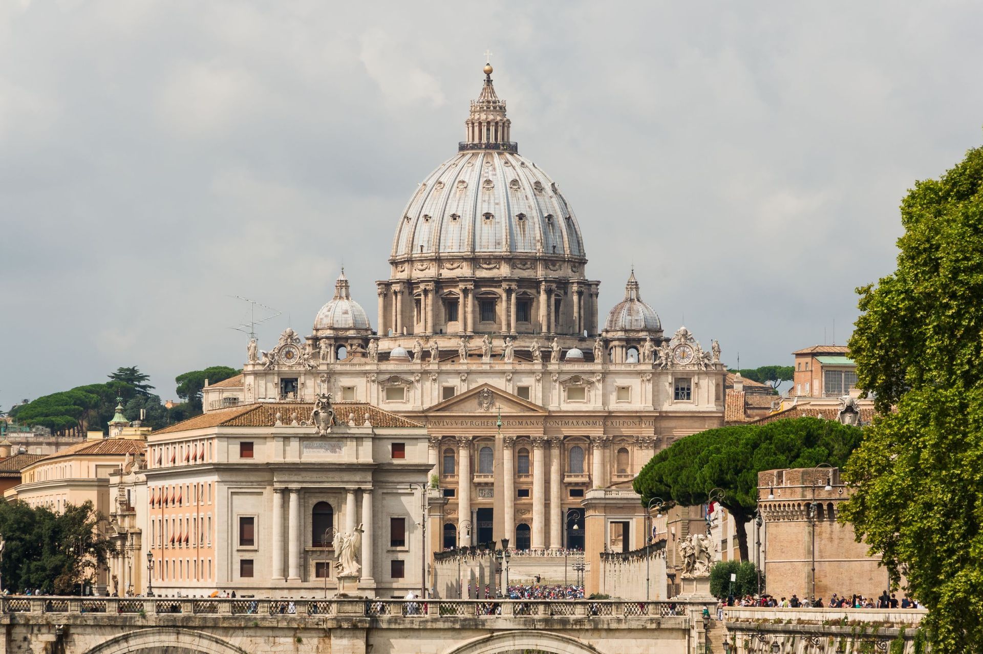 A large building with a dome on top of it