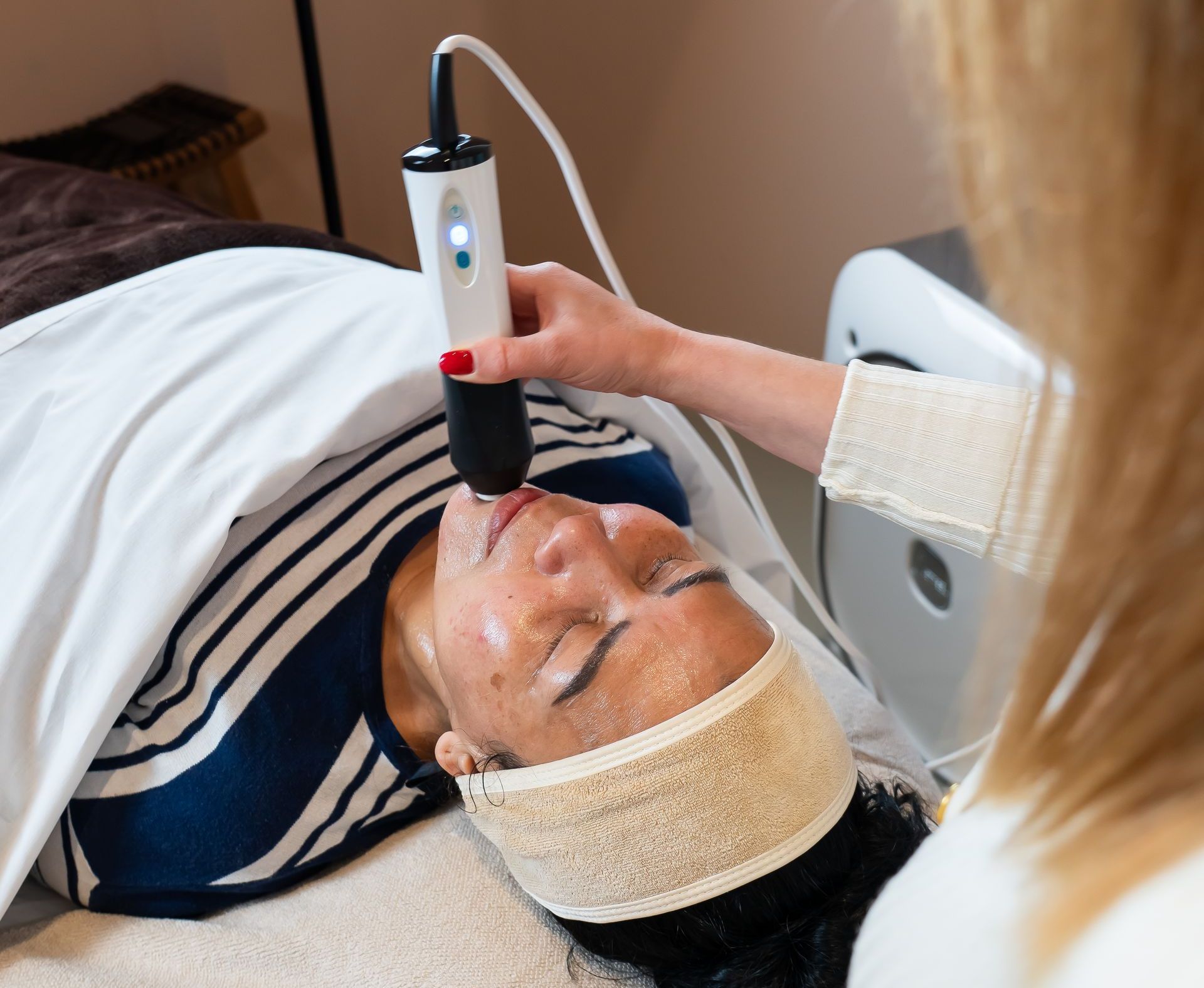 Gustil Facial Lifting in Amsterdam bij Gustil Aesthetics