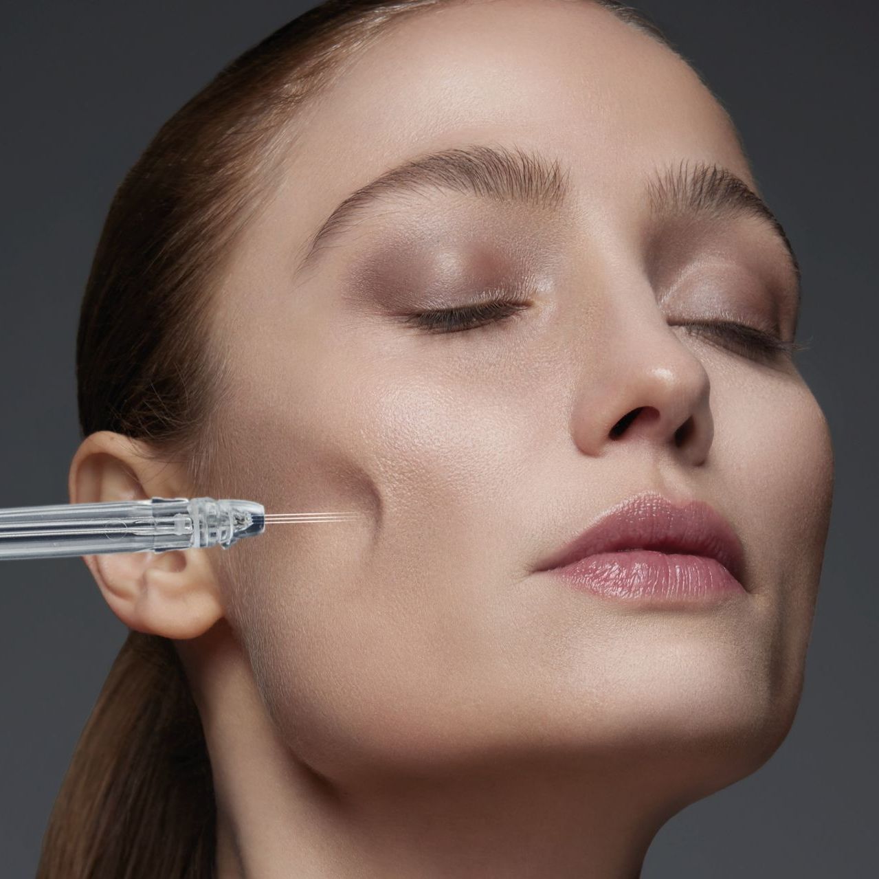 Gustil Facial Lifting Treatment