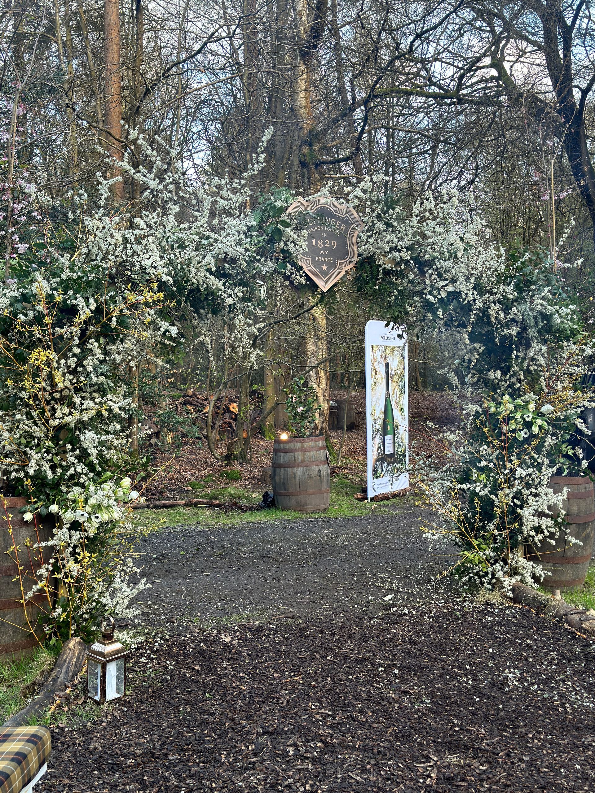 Fabric banner stand for Bollinger