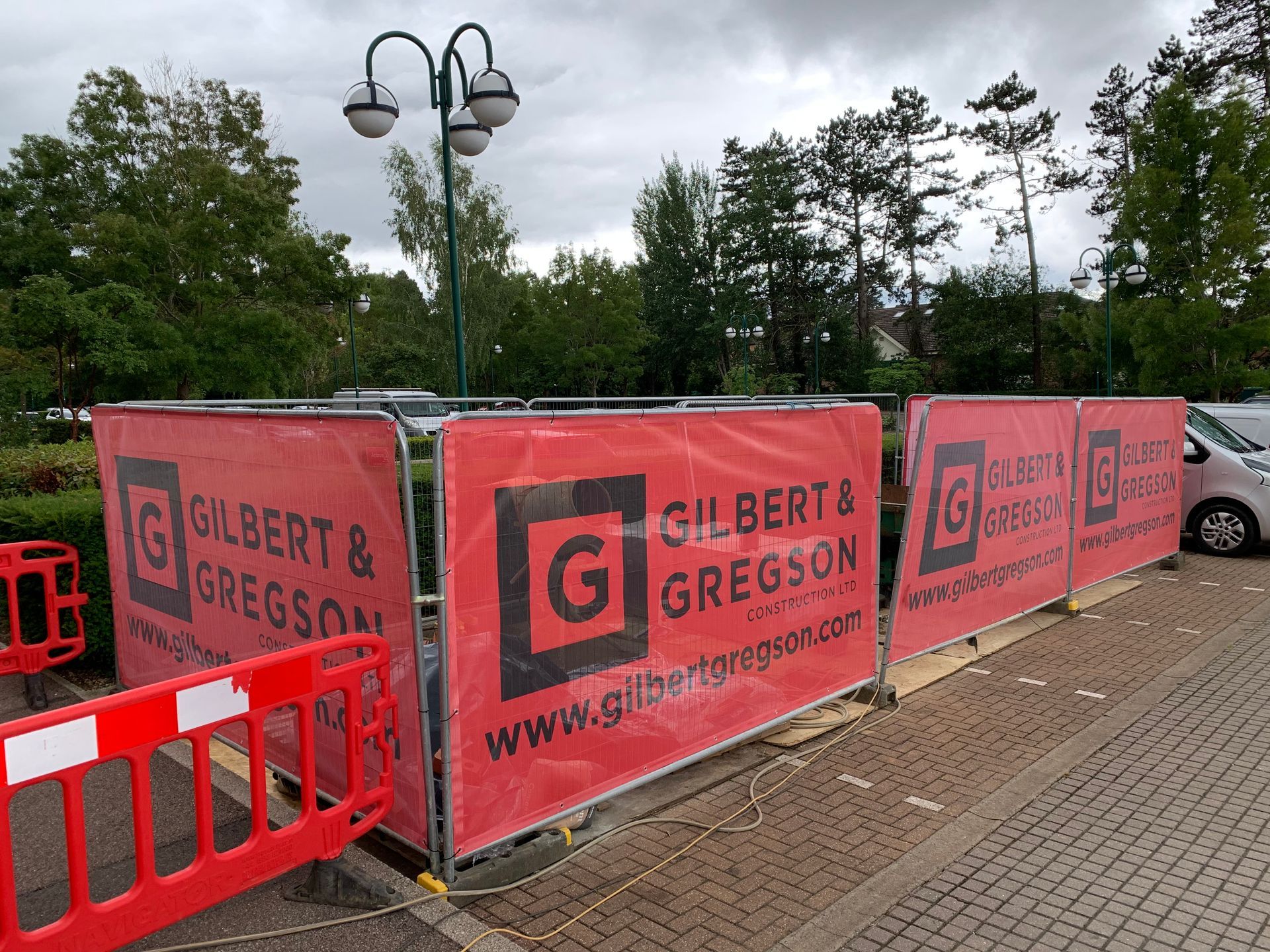 Construction sites and outdoor events printed mesh fabric covering