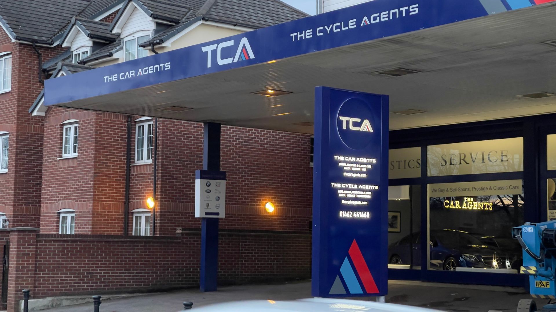 Manufactured Illuminated totem sign for TCA car & cycle agents