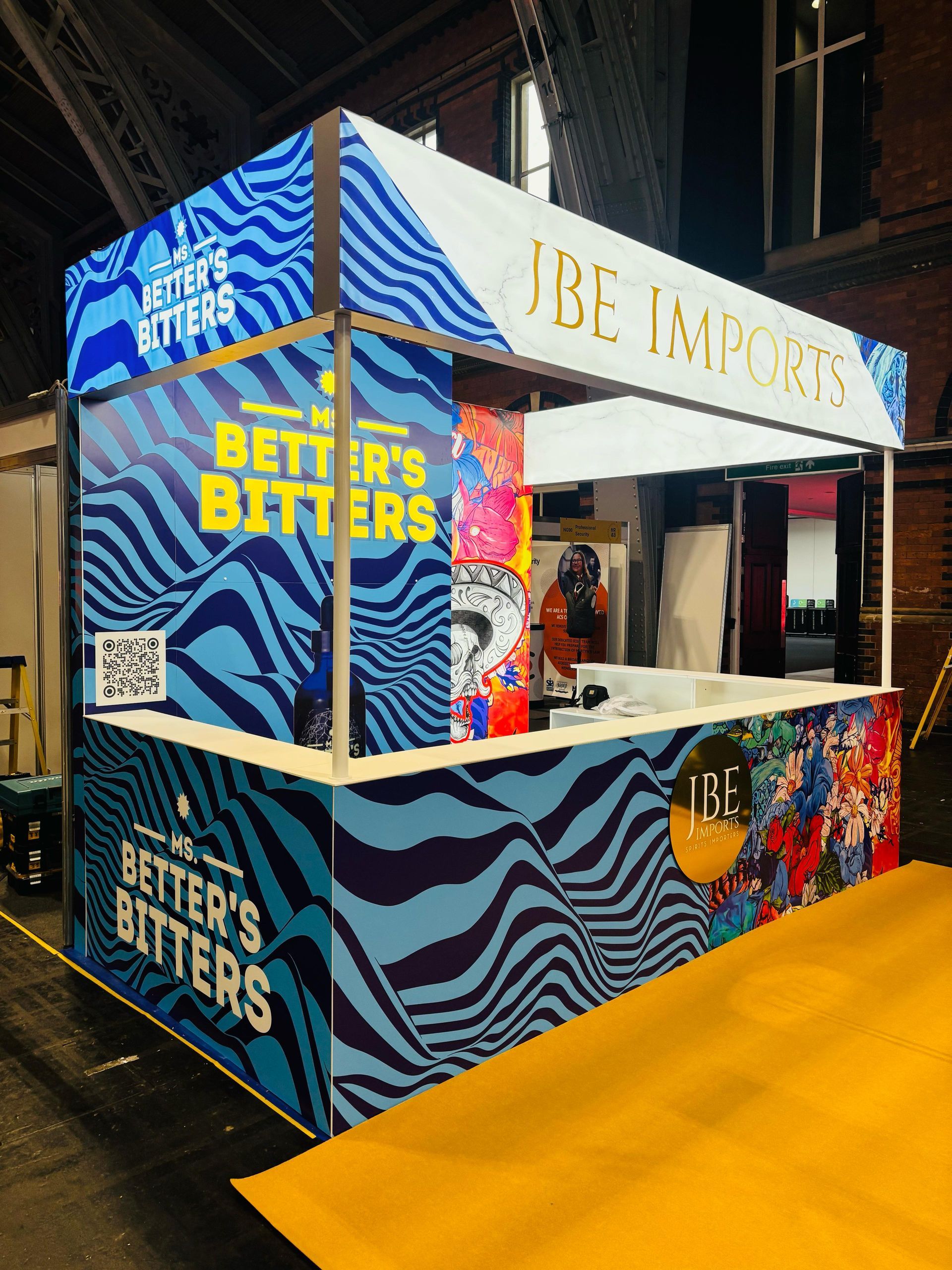 shell scheme exhibition stands with colourful graphics
