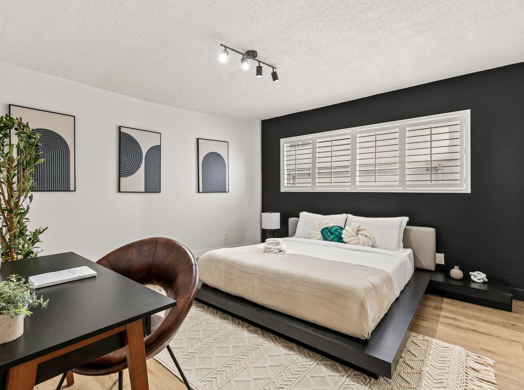 Zuma Housing furnished apartment at 1700 Malcolm Avenue Los Angeles