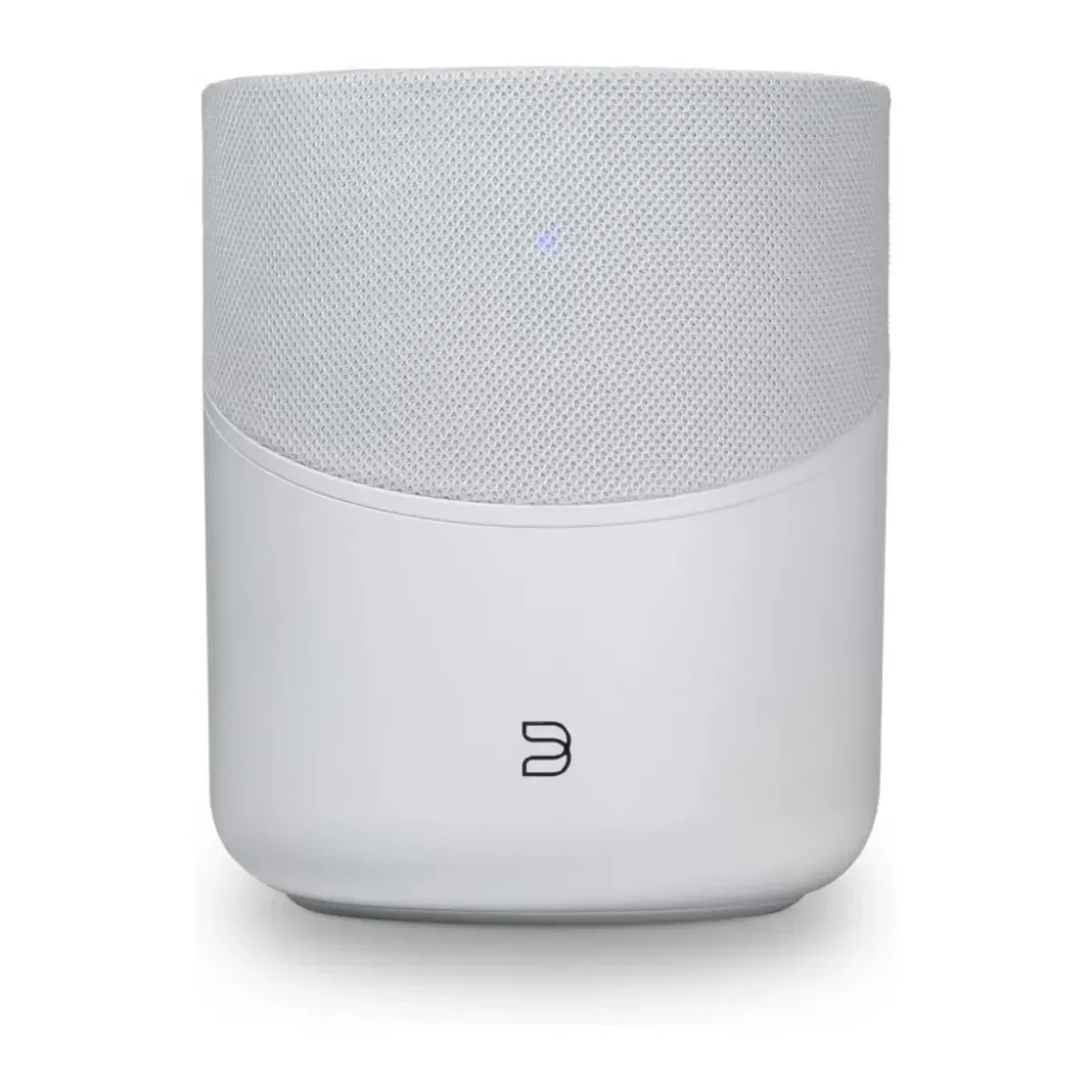 Weißer zylindrischer Smart Speaker mit Stoffoberfläche und minimalistischem Logo auf schlichtem Hintergrund