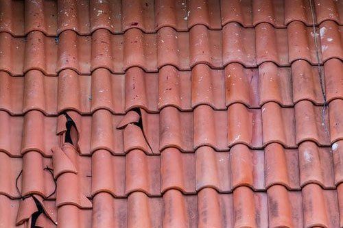 Cracked or Loose Tile