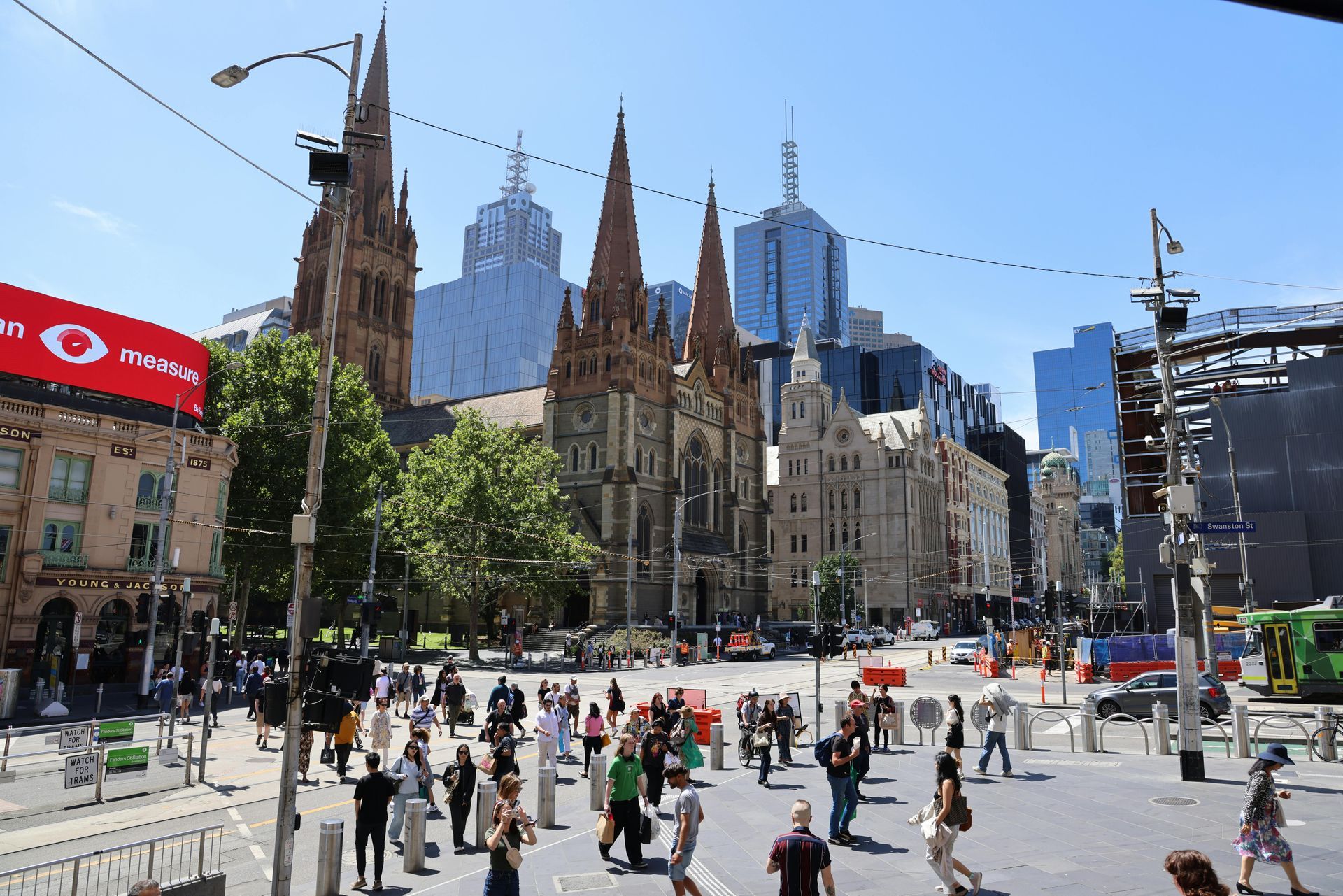 image of federation square melbourne 