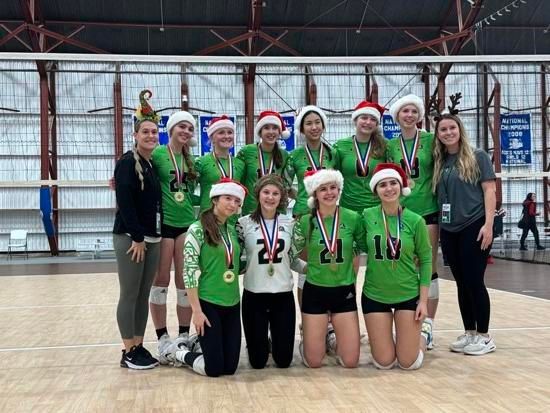 Pohaku Volleyball Club team in Santa hats