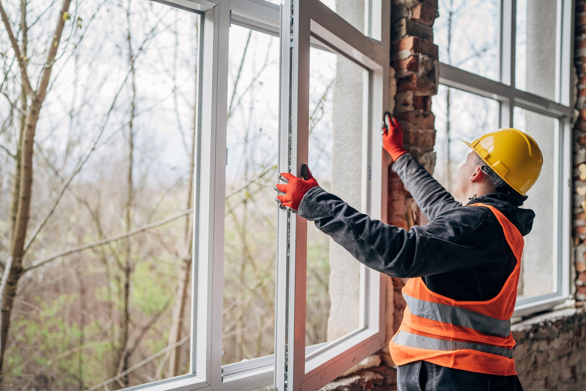 Single Hung Window Replacement - Quality Discount Roofing & Construction
