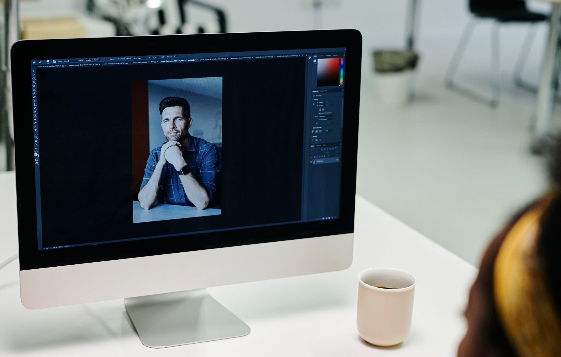 Everything about how to add background to video. Here are 7 of the best video editing software and