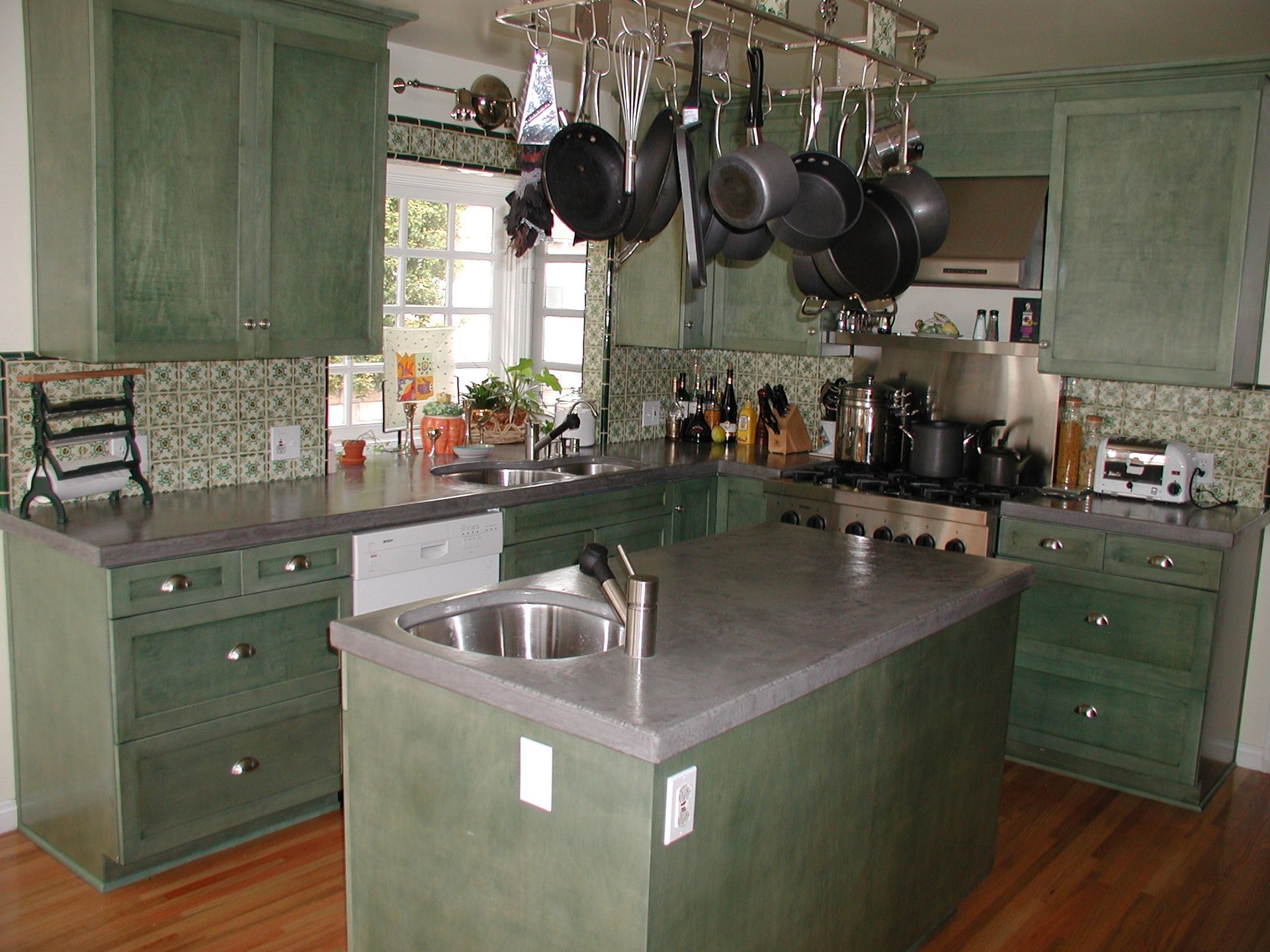 Waypoint Concrete poured and sealed a concrete kitchen countertop with polished finish in Emmett, Idaho.