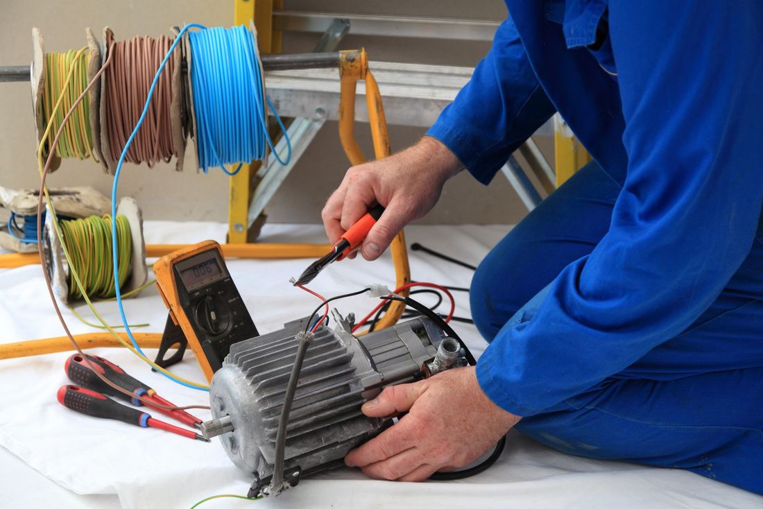 Verifica di un alimentatore elettrico