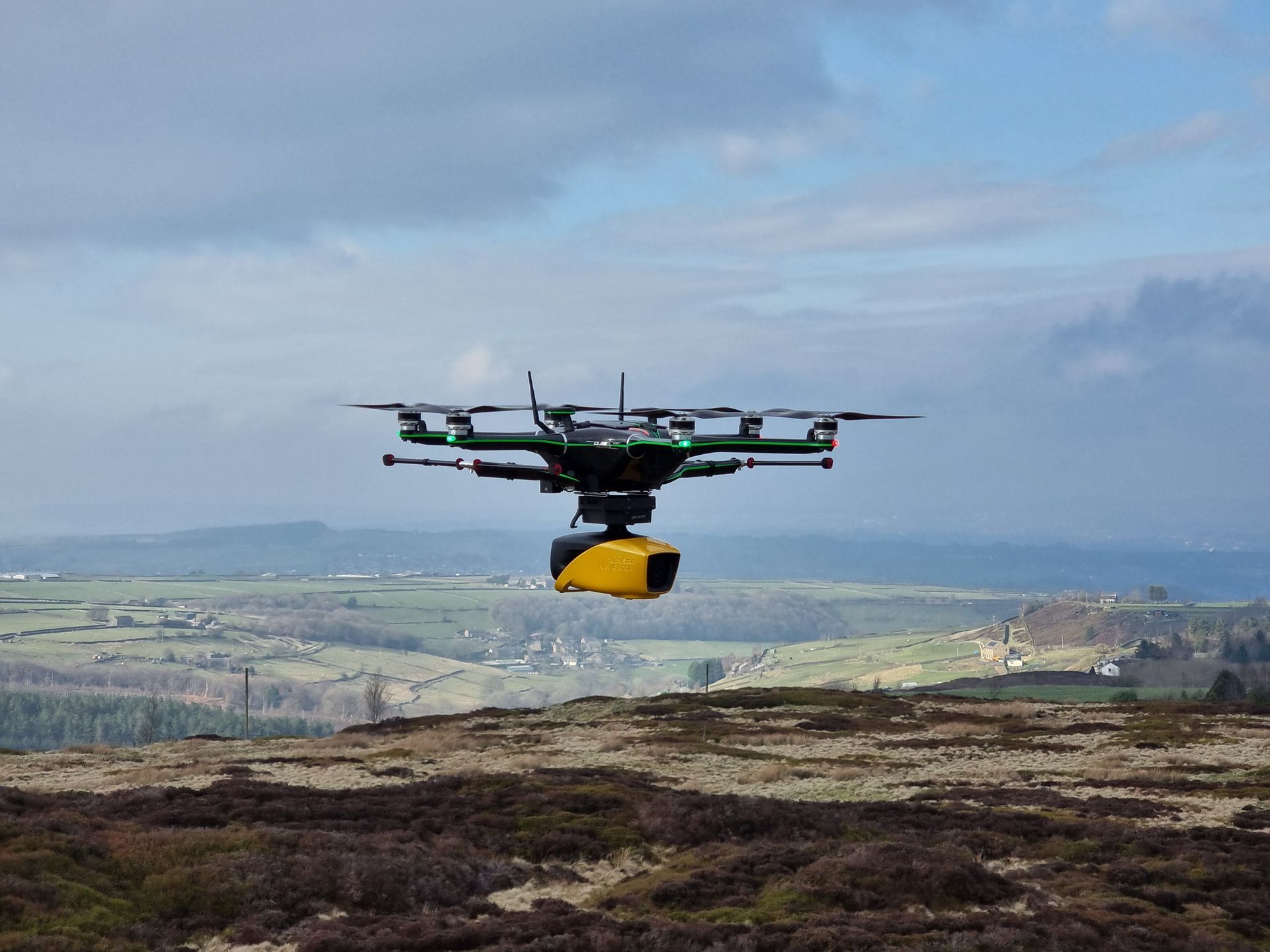 Clogworks Dark Matter drone flying with the YellowScan Navigator Lidar