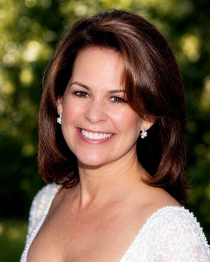 thumbnail size photo of Carolyn Zaremba