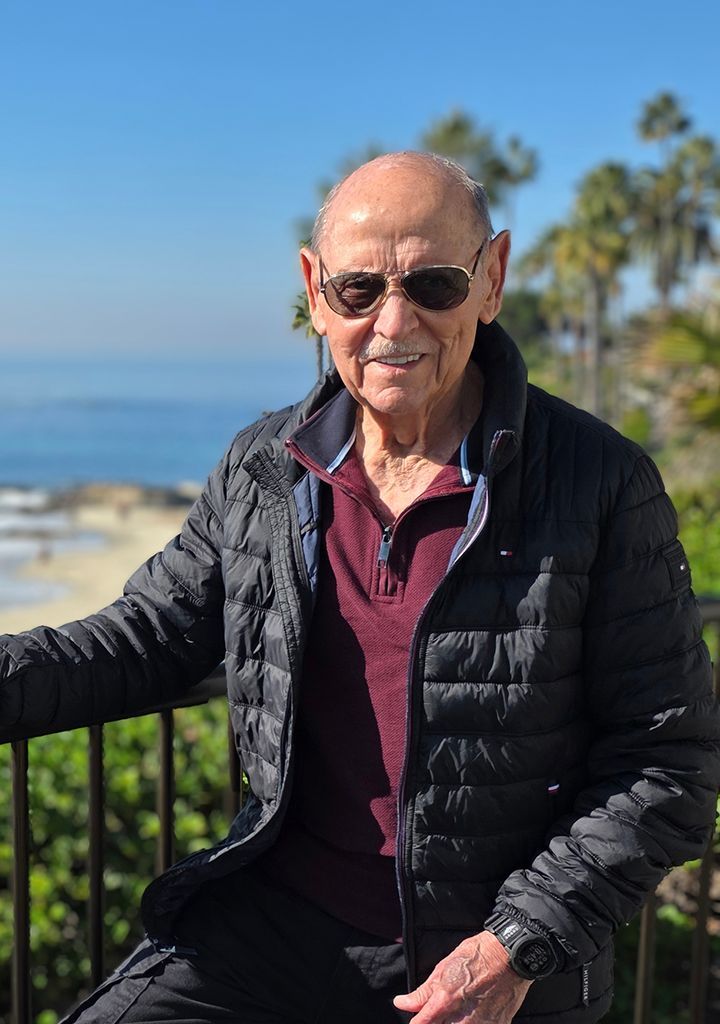 thumbnail size photo of Neal Dyer