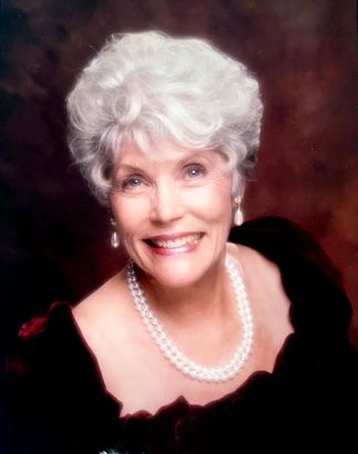 Elizabeth Helmuth