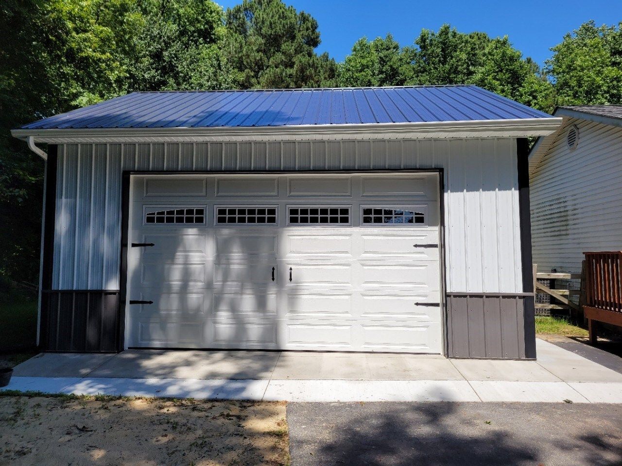 24x24x11 Pole Barn