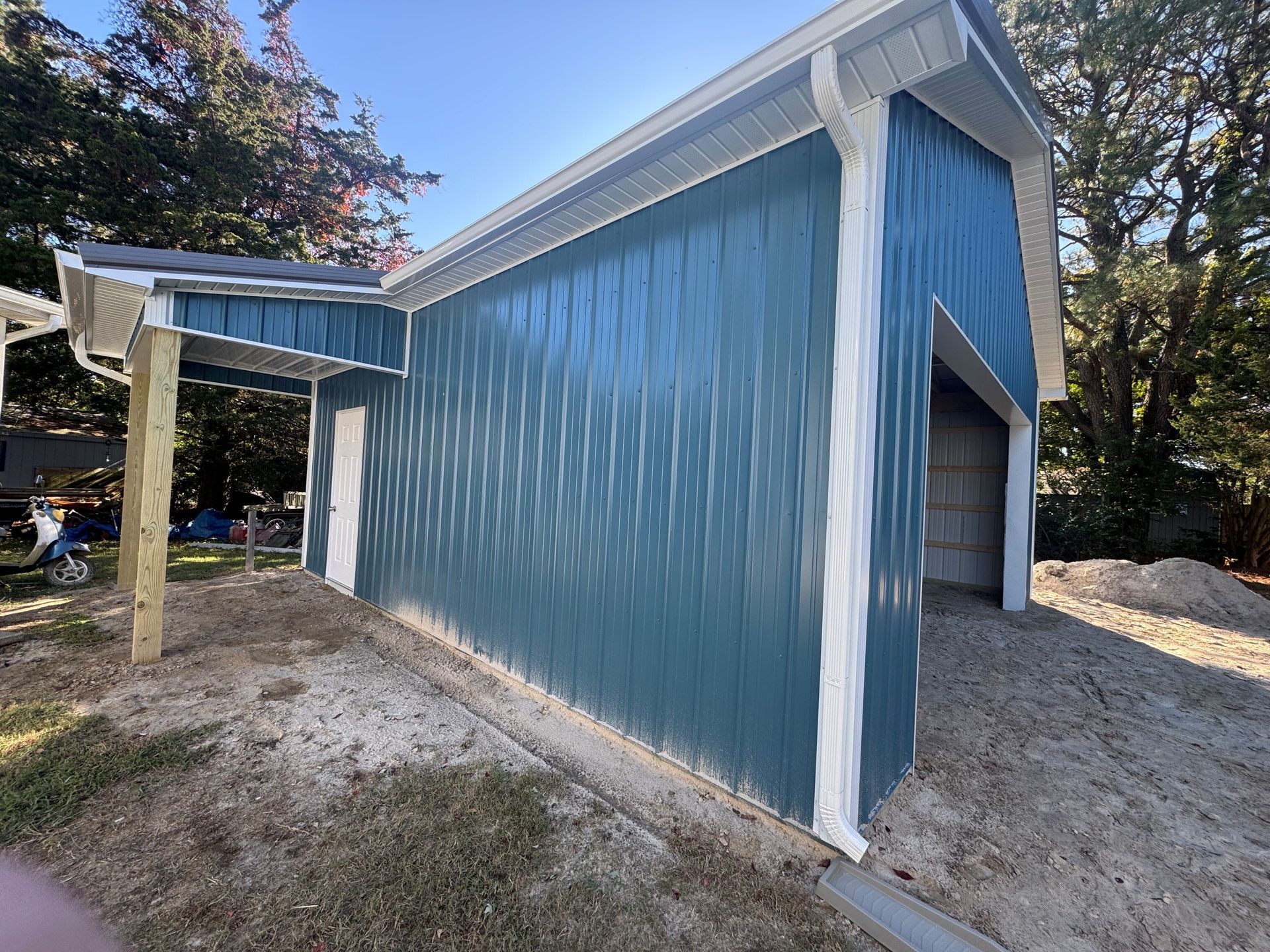 24x24x10 pole barn