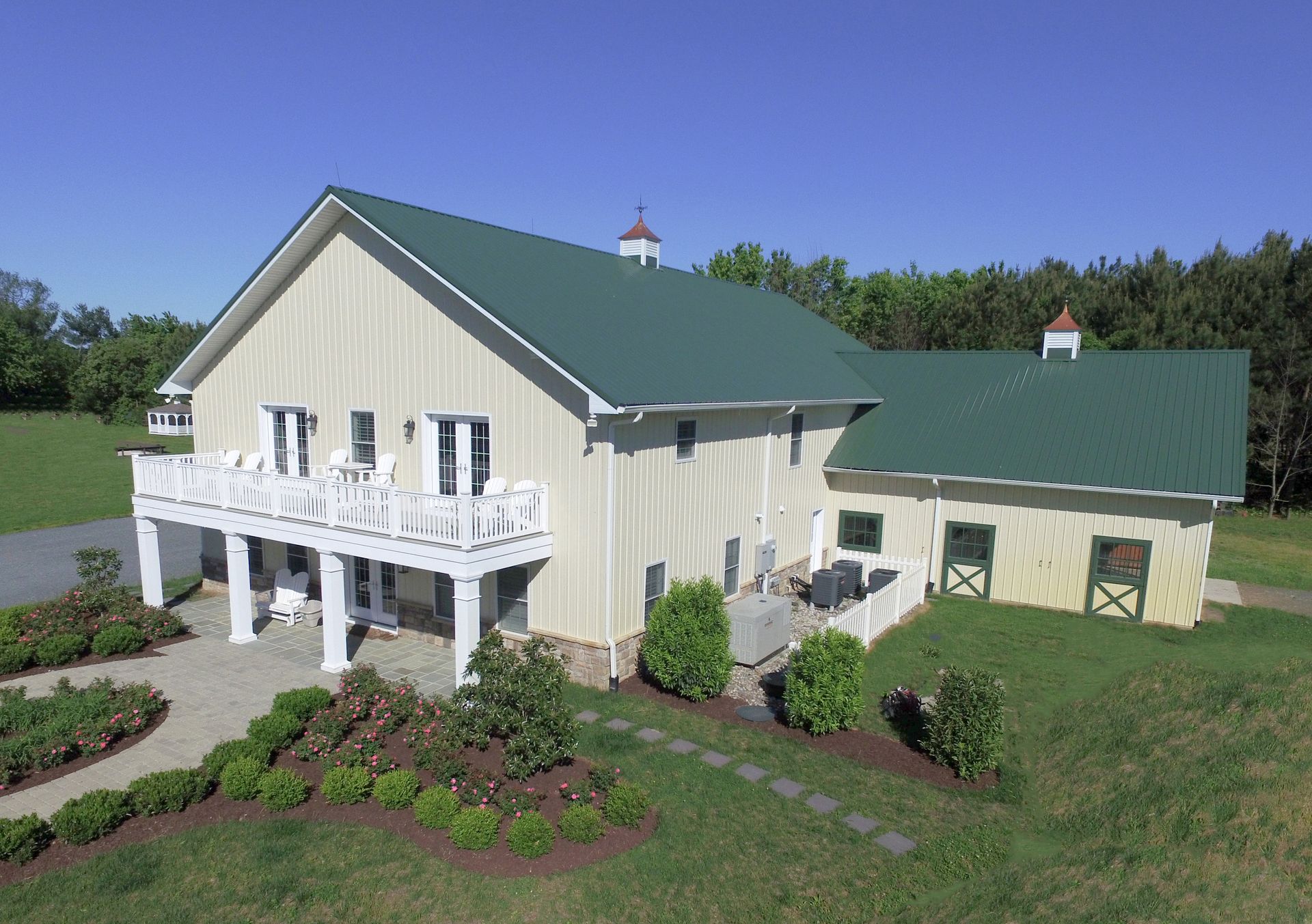 equestrian pole barn