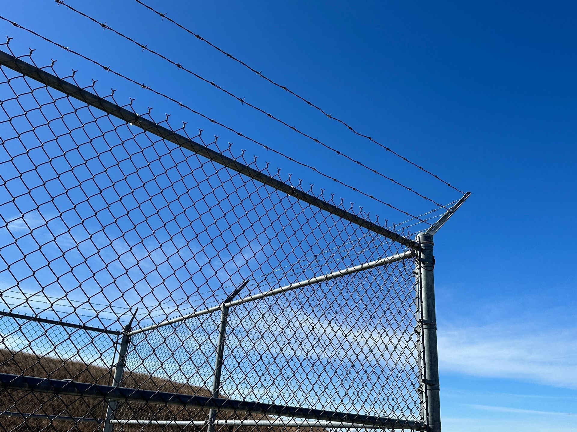 Commercial security chain link fence installation in Tampa, FL
