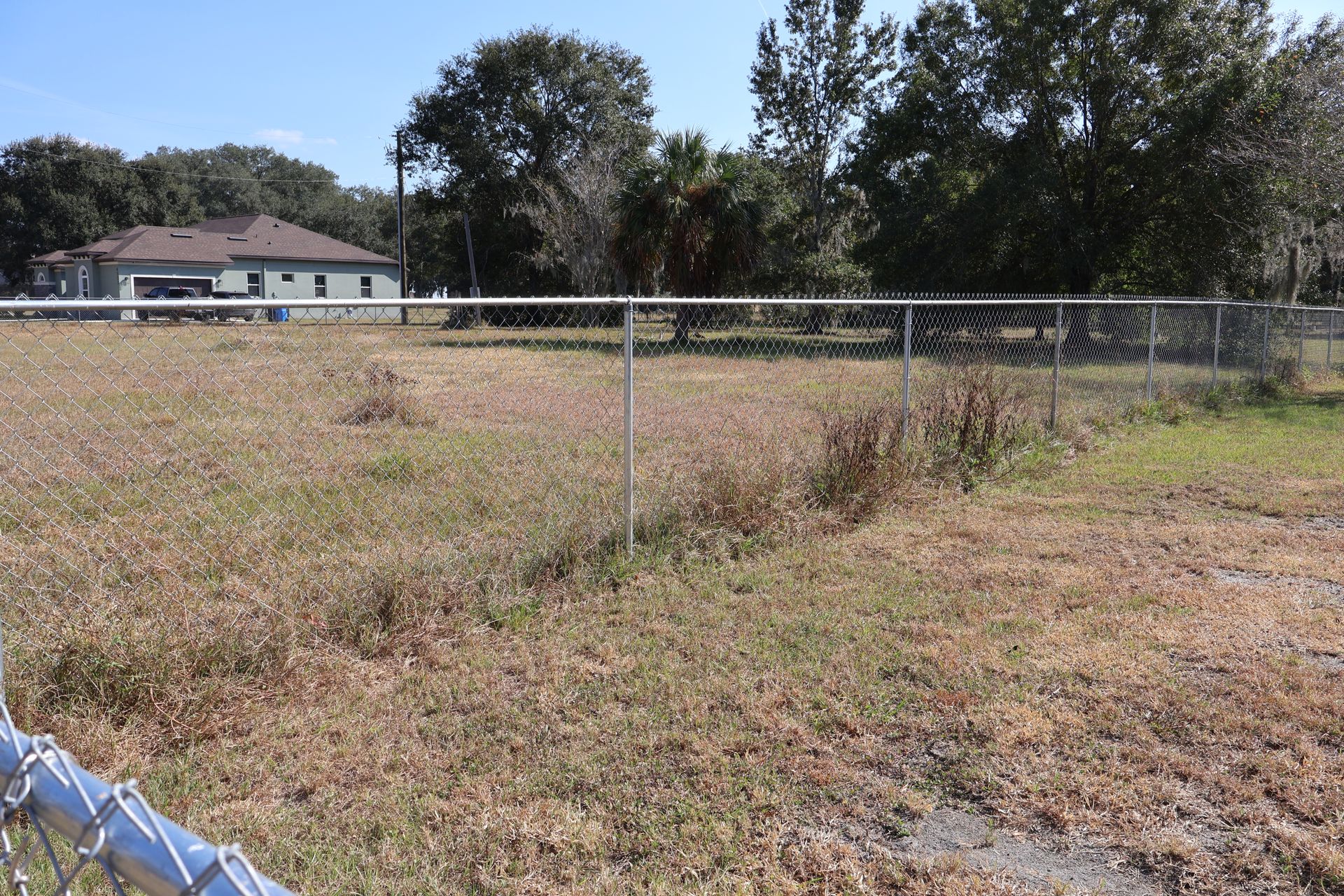 Residential chain link gate installation in Tampa, FL