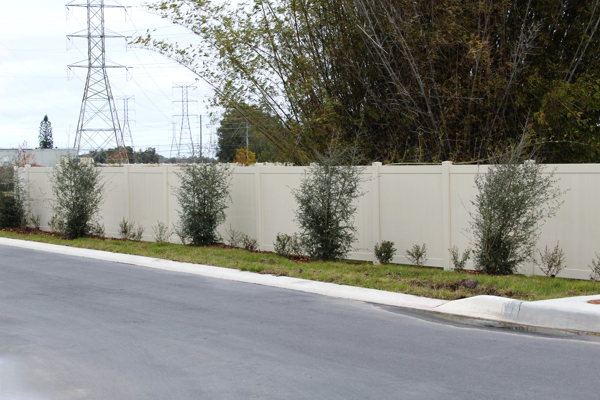 Commercial PVC/vinyl privacy fence installation in Tampa, FL