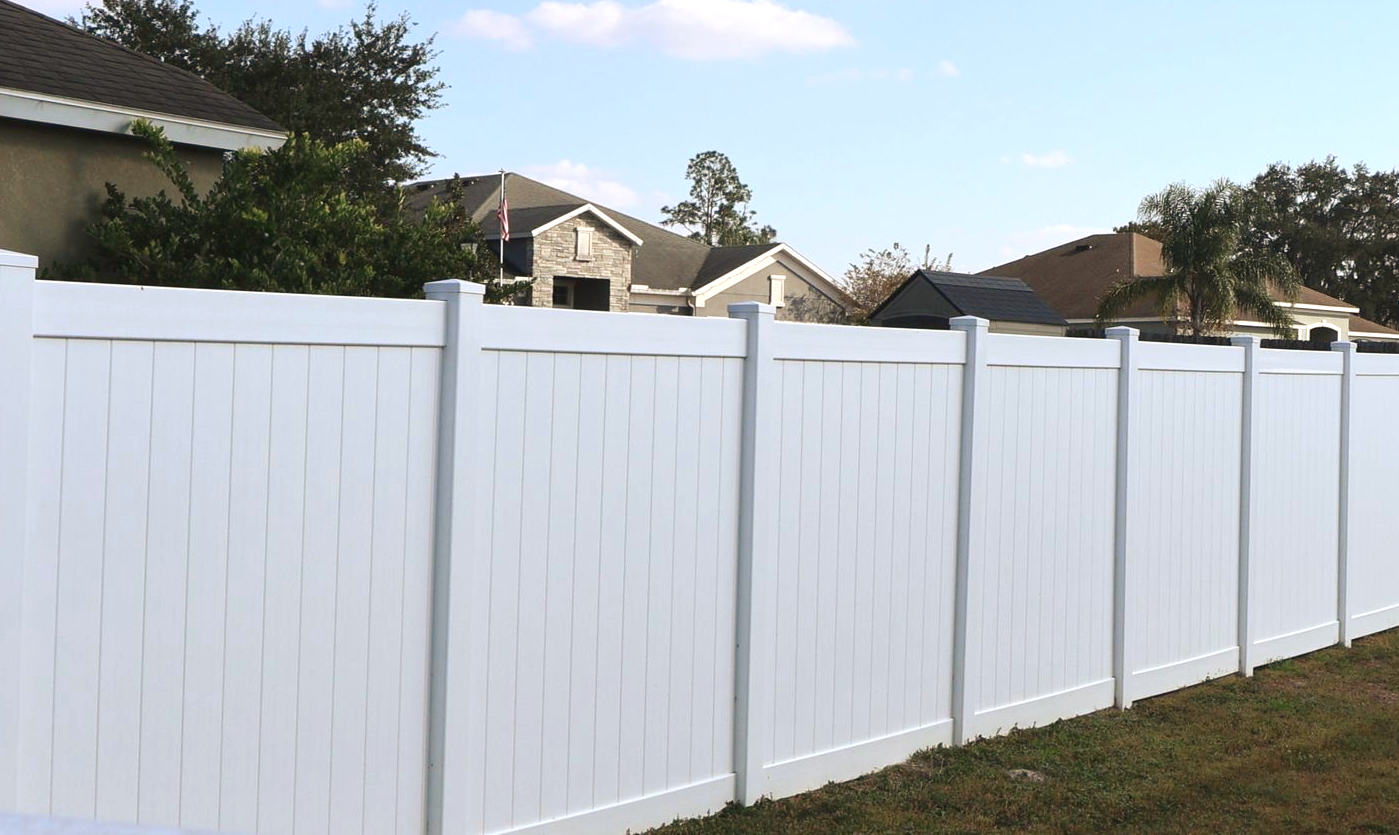 Residential PVC/Vinyl privacy fence installation in Tampa, FL