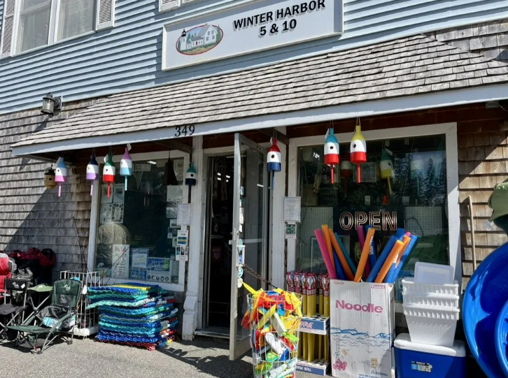 5 & 10 store near Bluff House Inn