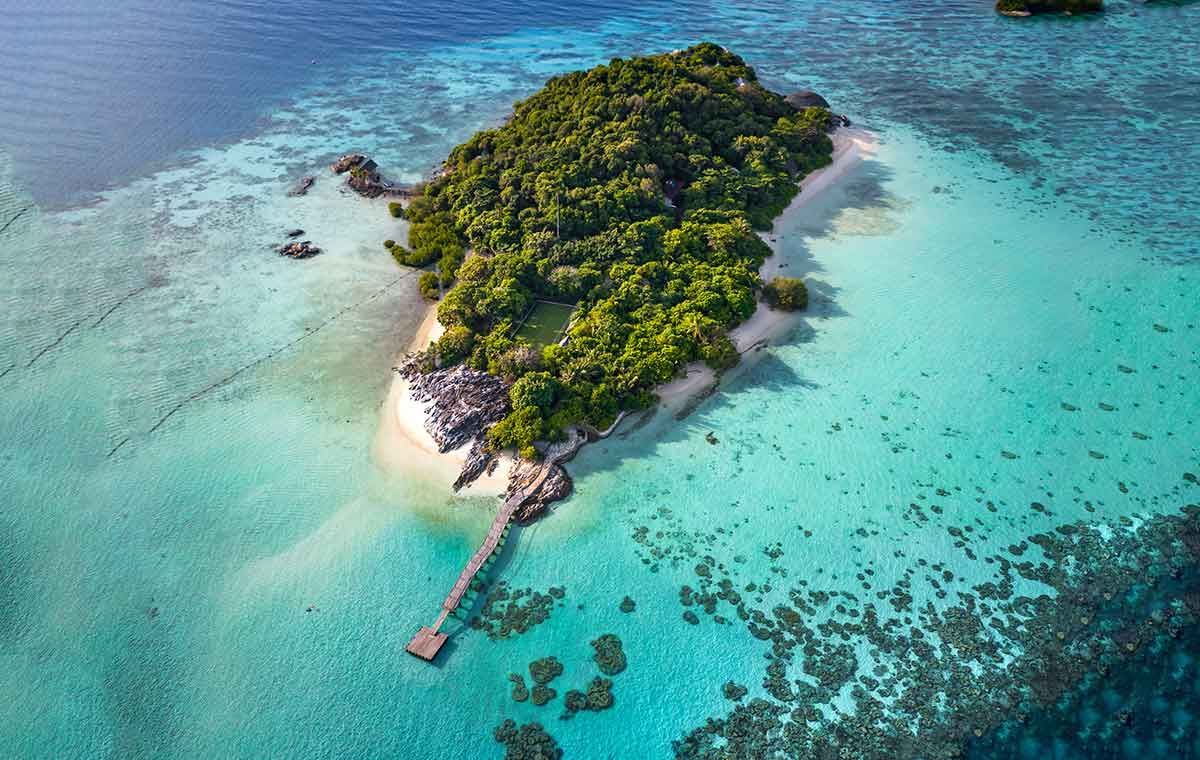 Bawah Reserve, Indonesia