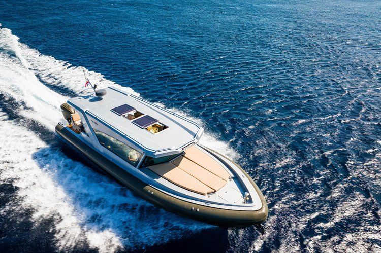 Bvlgari Resort Bali Yacht 