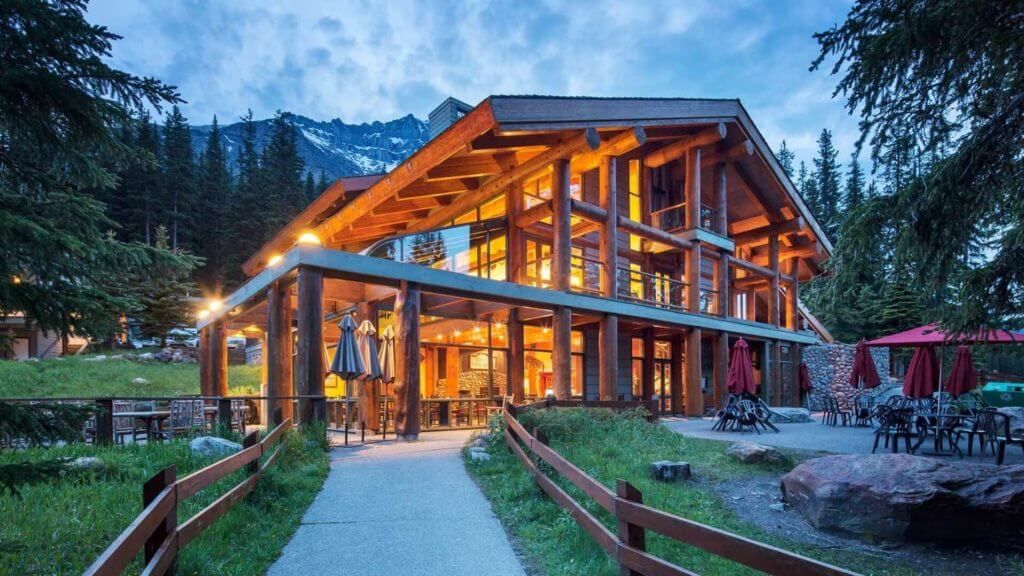 Moraine Lake Lodge