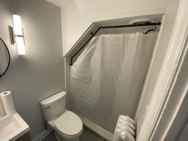 Maple bathroom