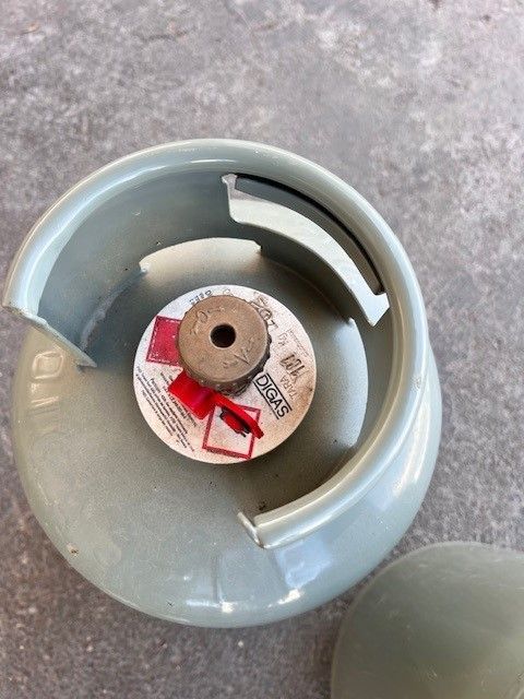 Bombole a gas colore grigio