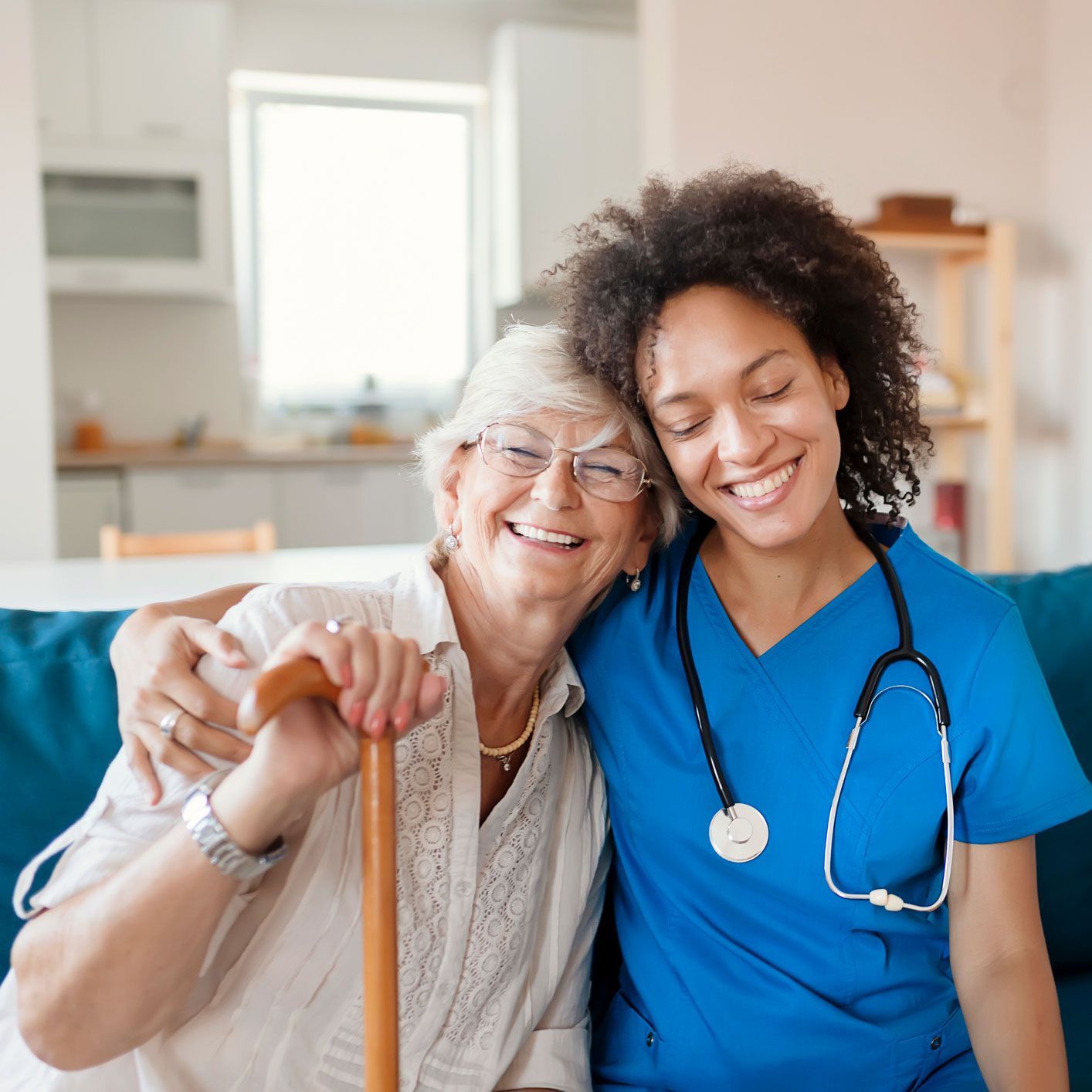 Nurse Checking the Senior Woman — Hollywood, FL — Tradition Homecare Nurse Checking the Senior Woman — Hollywood, FL — Tradition Homecare