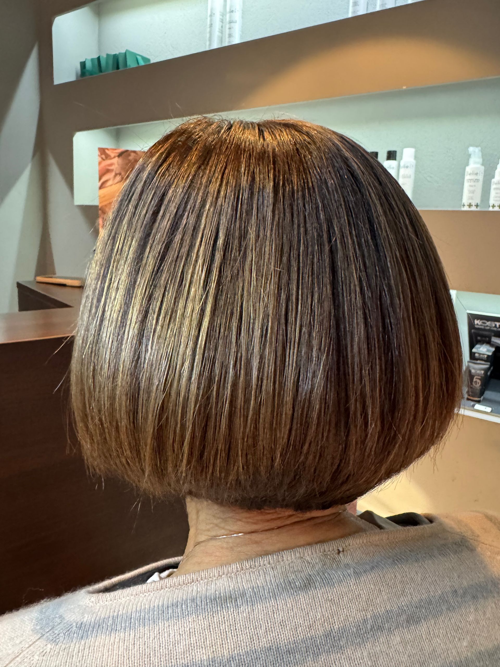 capelli a caschetto donna