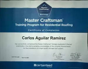 MasterCraftsman roofing training certificate for Carlos Aguilar Ramirez on a blue background