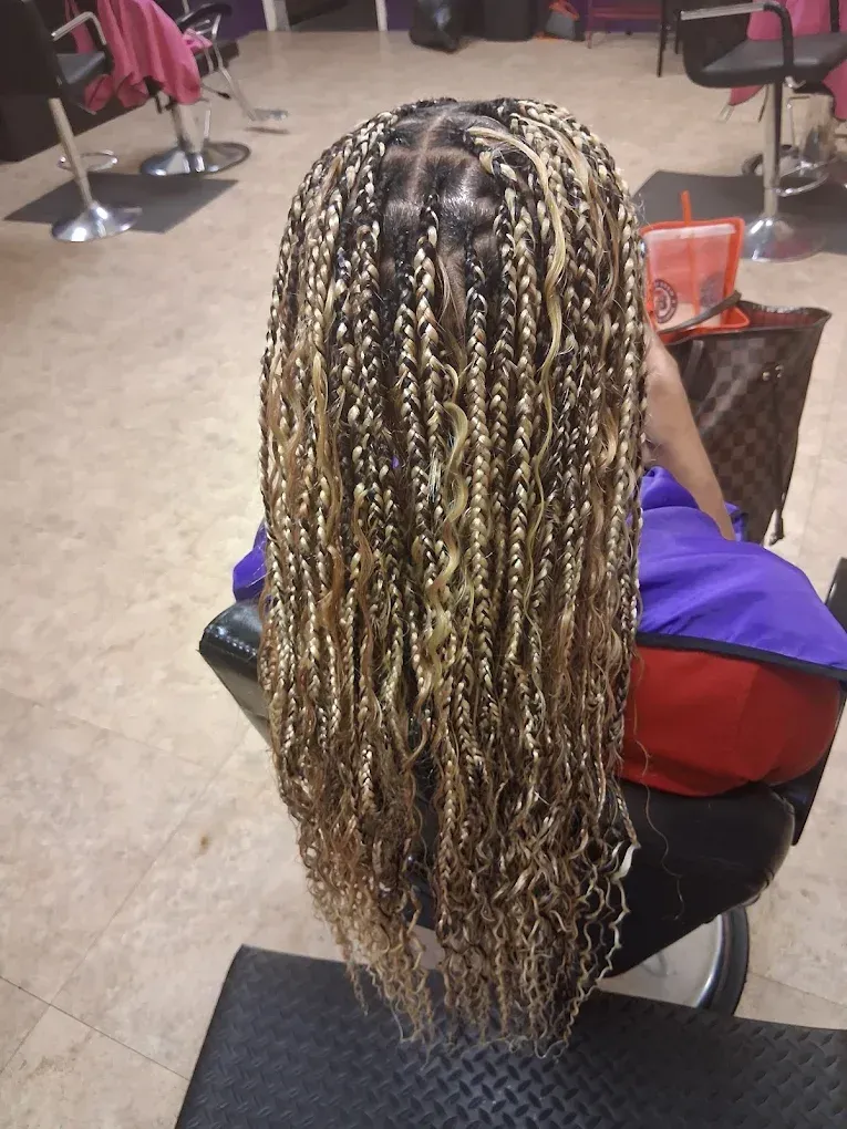 Knotless Braids in Memphis, TN