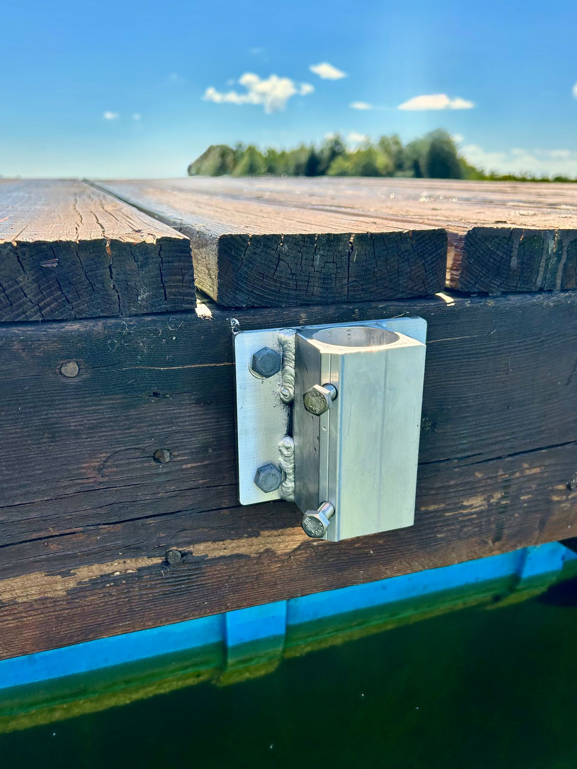Dock Side Bracket